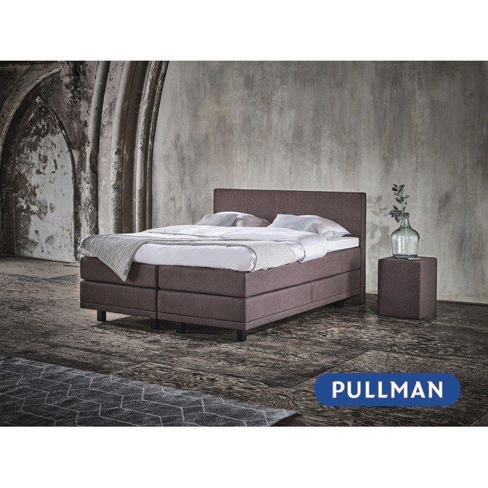 PULLMAN Detroit Silverline boxspringset met topdekmatras.