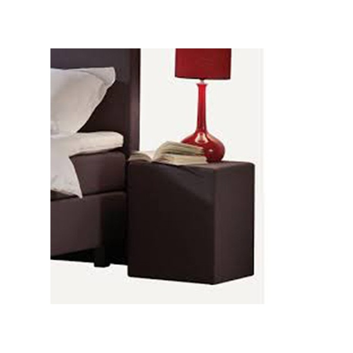 Eastborn meegestoffeerde hocker.