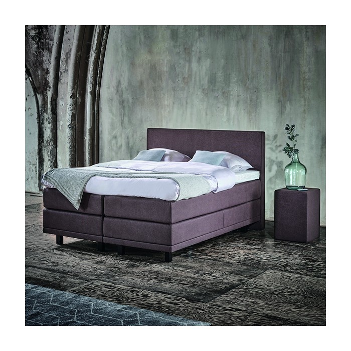 PULLMAN CLASSIC DETROIT boxspringset met topdekmatras.
