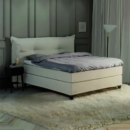 JENSEN SUPREME boxspring combinatie met topdekmatras en Cozy hoofdbord.